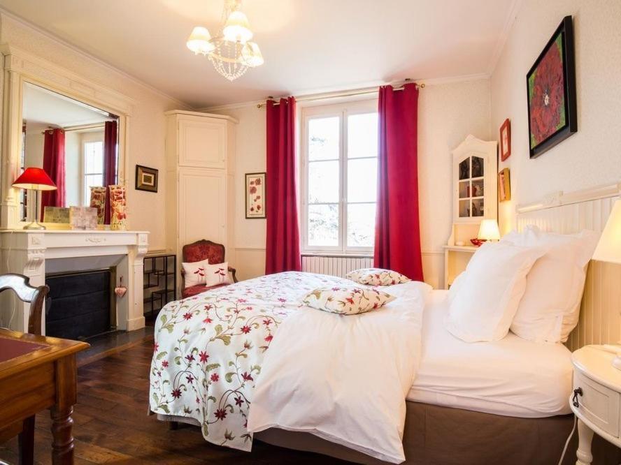 Hotel Le Prieuré Saint Agnan Cosne-sur-Loire Habitación foto